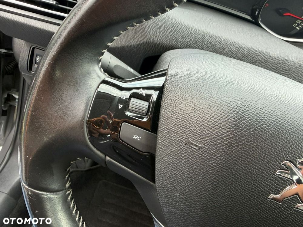Peugeot 308 - 11