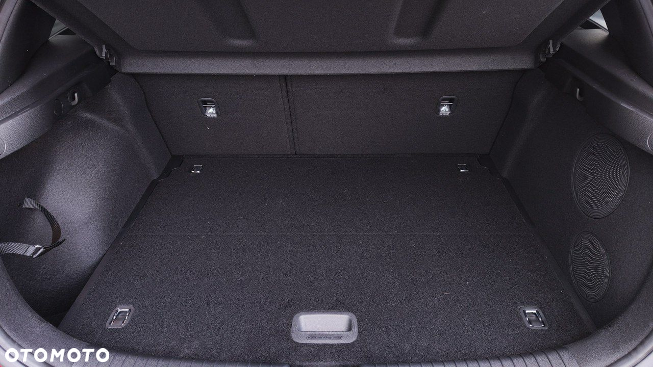 Kia Ceed - 16