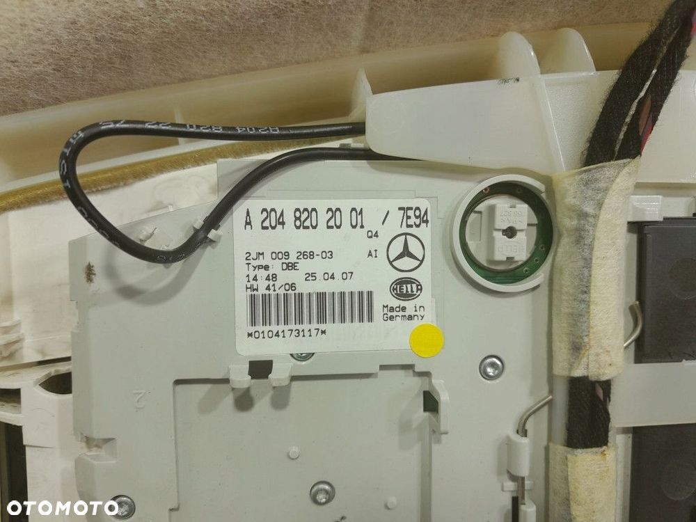 MERCEDES C W204 SEDAN PODSUFITKA PODSUFITÓWKA LAMPKI WIĄZKA A2046902850 - 10