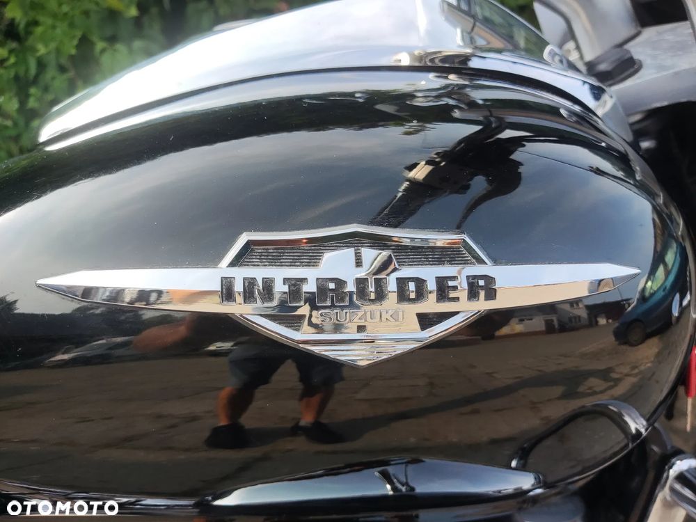 Suzuki Intruder - 19