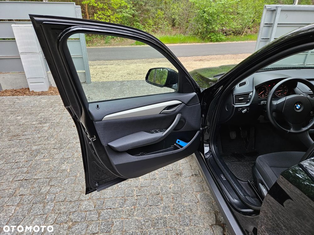 BMW X1 sDrive18i - 13