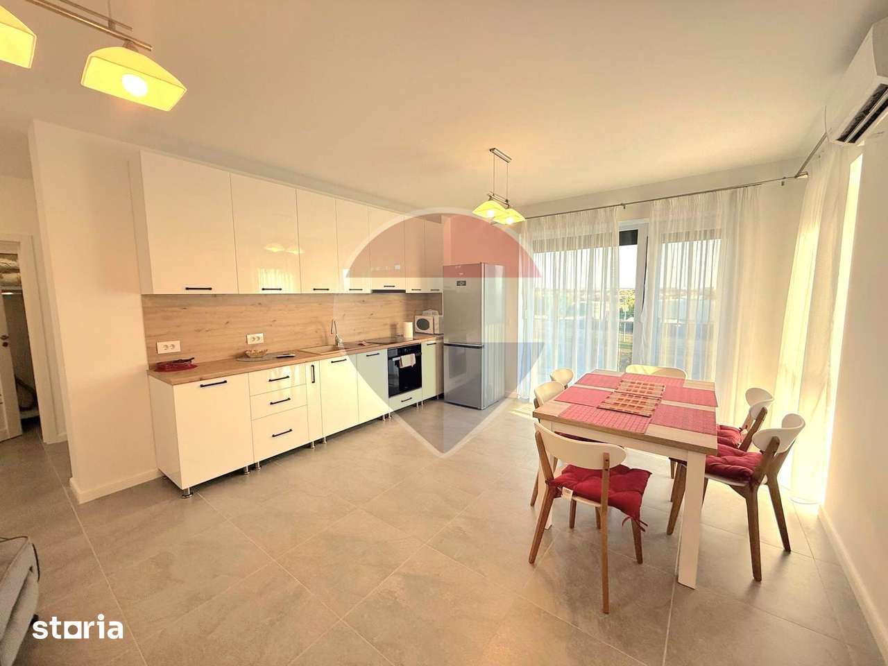 De închiriat apartament cu 3 camere+ 2 parcări Prima Arena — fotografia 1
