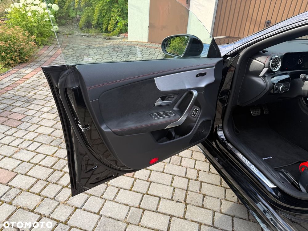 Mercedes-Benz CLA 200 AMG Line 7G-DCT - 18