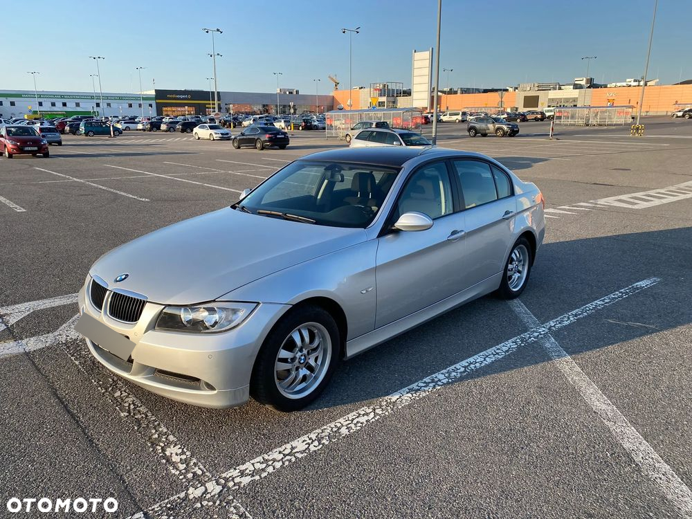 BMW Seria 3 318i - 10