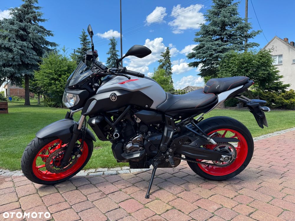Yamaha MT - 1