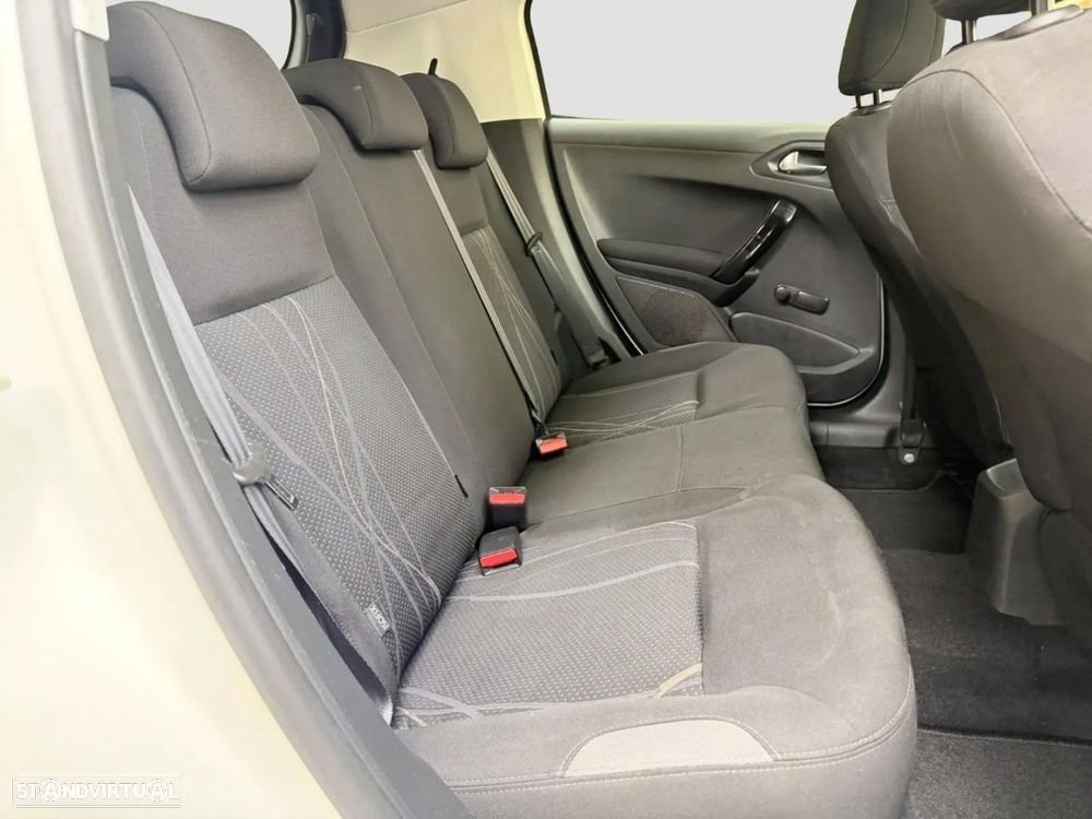 Peugeot 208 1.2 PureTech Active - 16