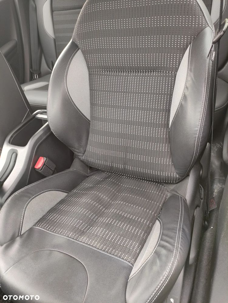 Peugeot 2008 BlueHDi FAP 120 STOP & START Allure - 6