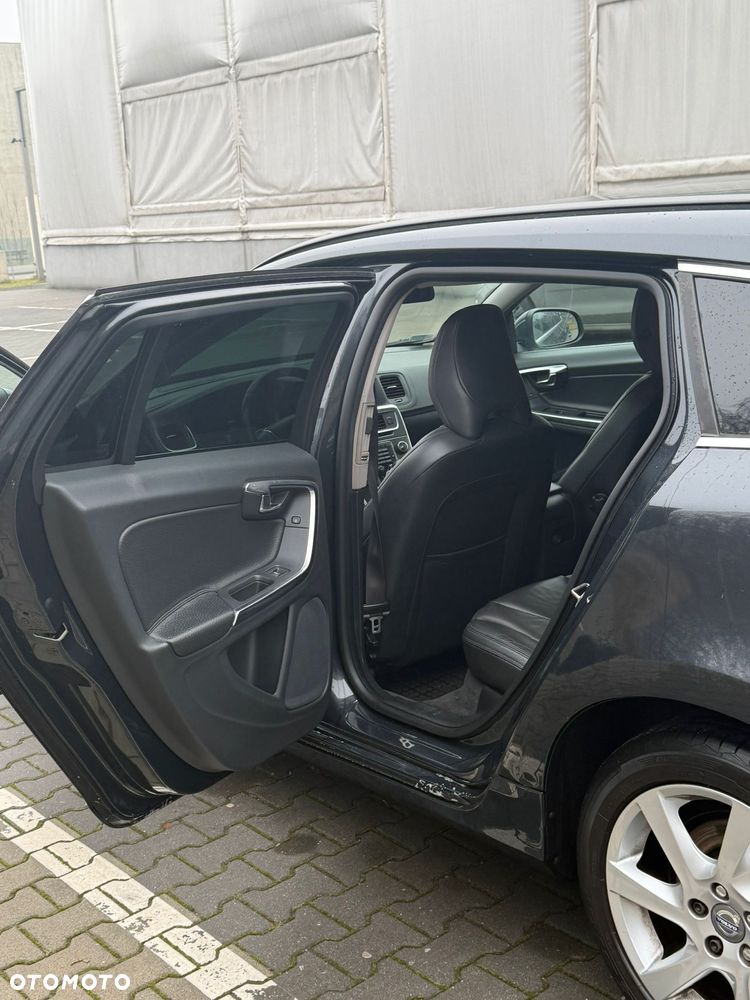 Volvo V60 D2 Edition - 9