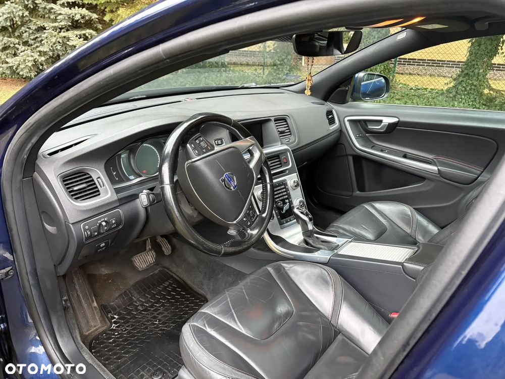 Volvo V60 D2 Geartronic Powershift Momentum - 14