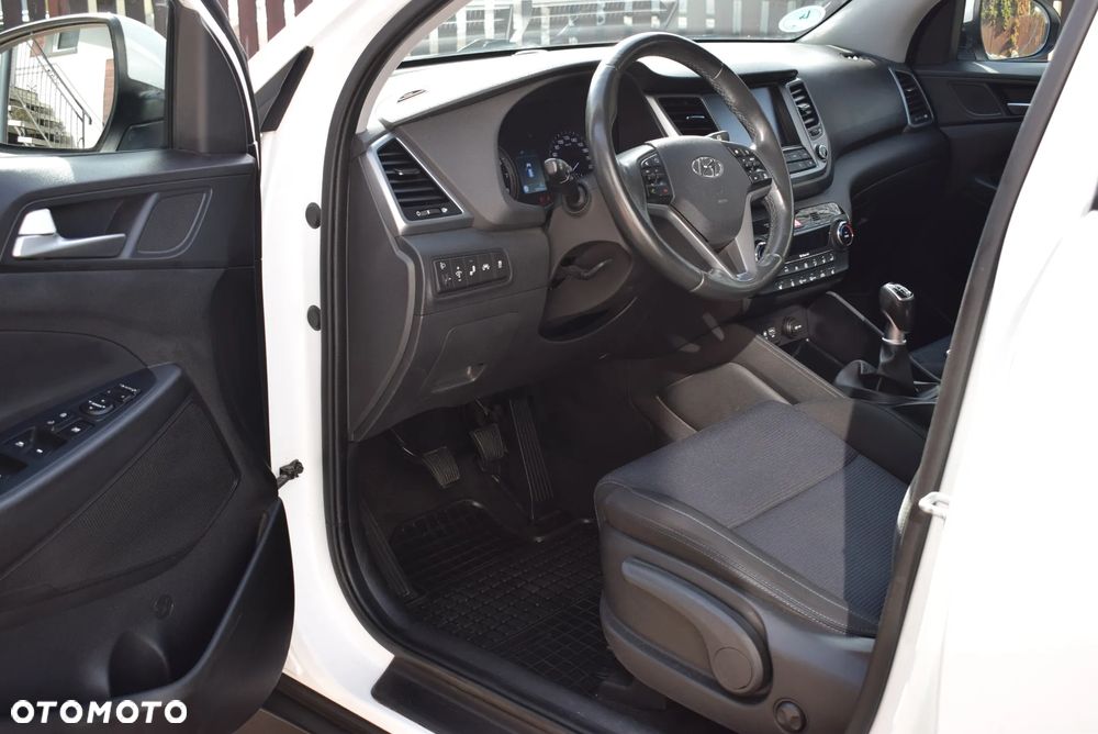 Hyundai Tucson 1.6 Turbo 2WD Navi - 10