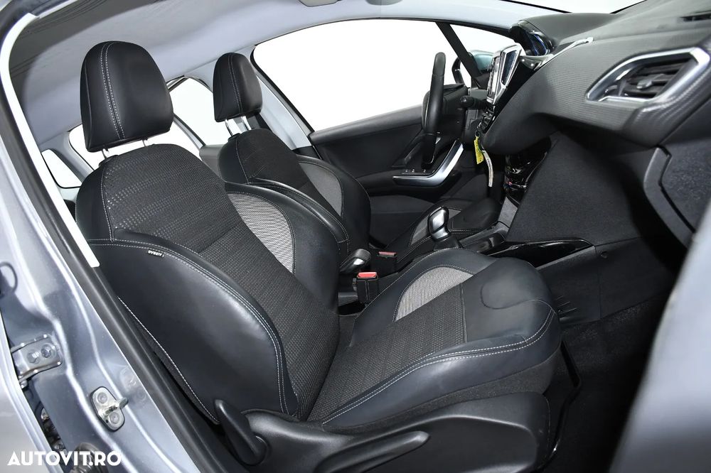 Peugeot 2008 PureTech 110 Stop&Start Allure - 14