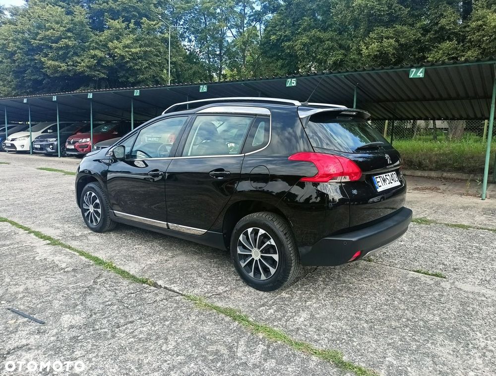 Peugeot 2008 1.6 e-HDi Allure S&S - 13