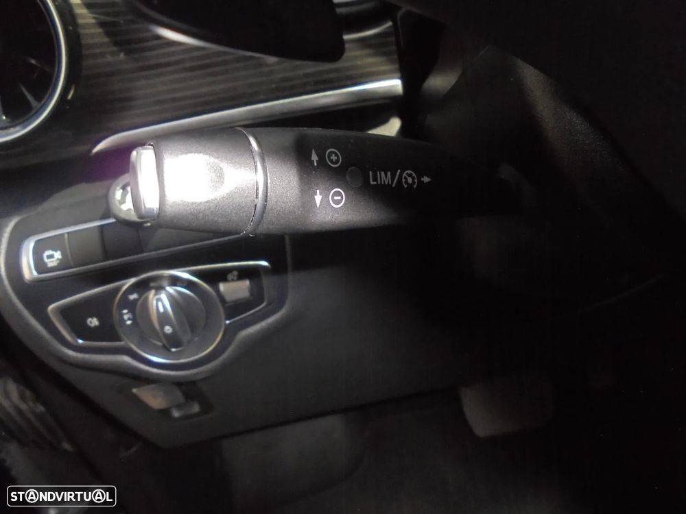 Mercedes-Benz V 250 d Longo Avantgarde - 13