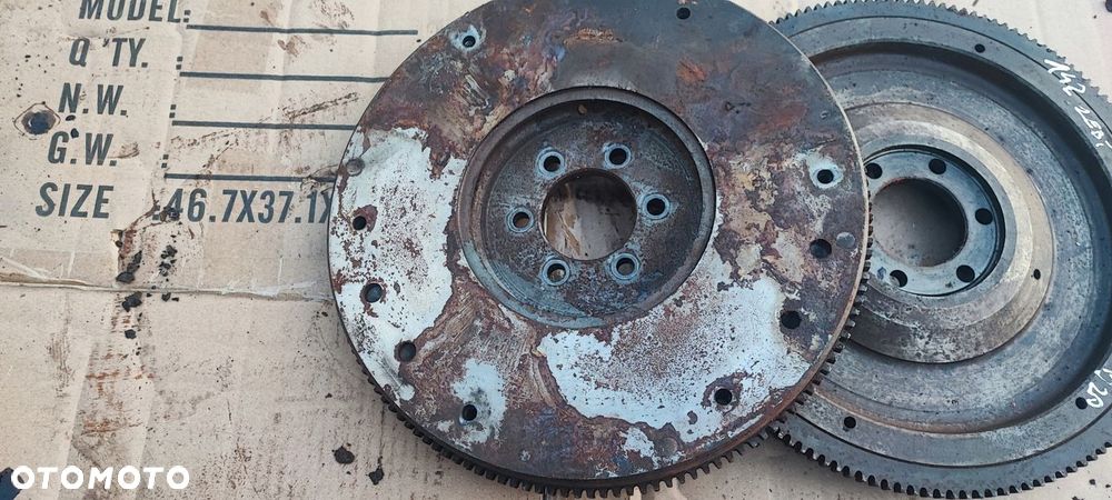 Koło zamachowe 142 zęby Volvo Penta B20 AQ130 - 3