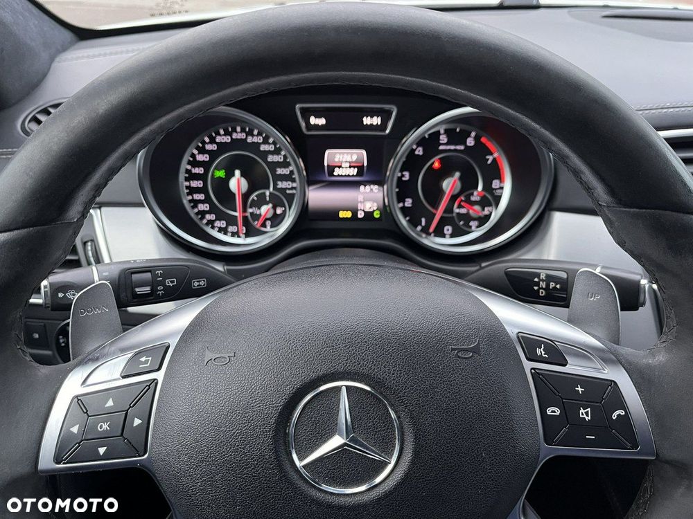 Mercedes-Benz GL 63 AMG - 16