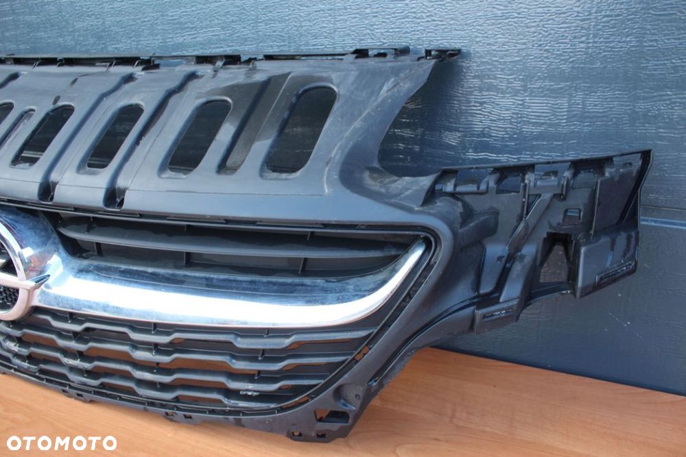 ATRAPA GRILL ZDERZAKA OPEL CORSA E PRZED LIFTEM EUROPA - 2