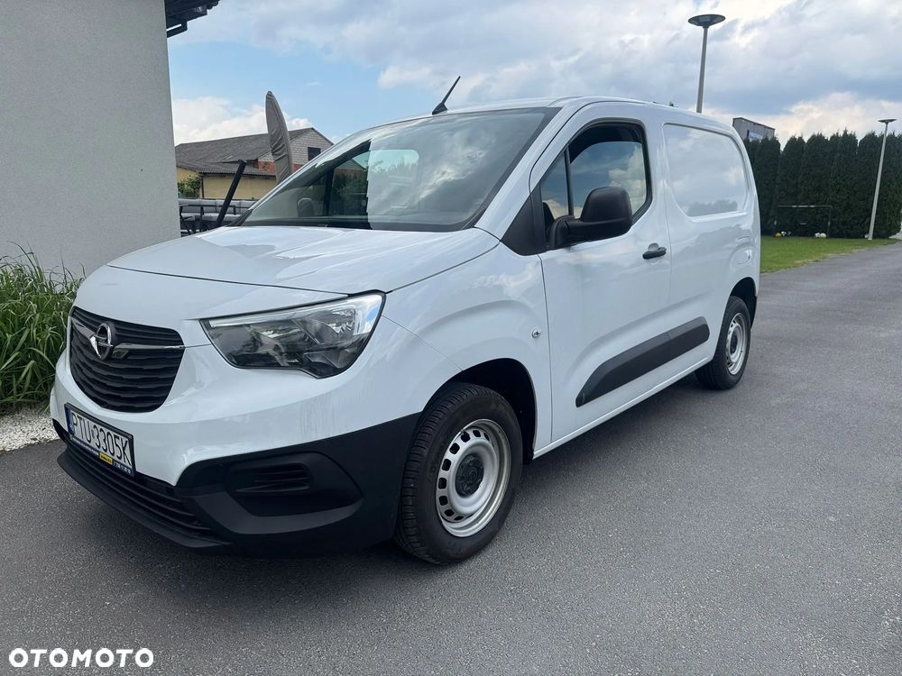 Opel Combo 1.5 CDTI Essentia S&S - 1