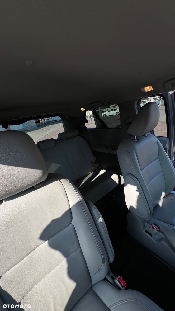 Toyota Sienna 3.5 V6 XLE AWD - 21