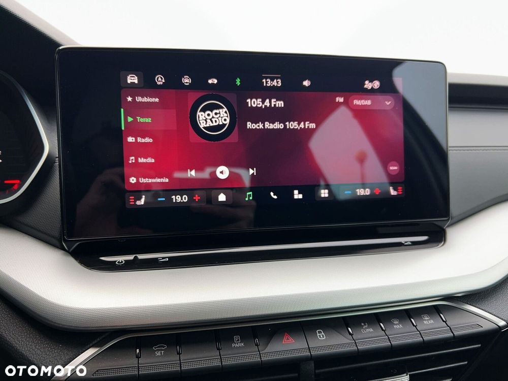 Skoda Octavia 2.0 TDI Selection DSG - 30