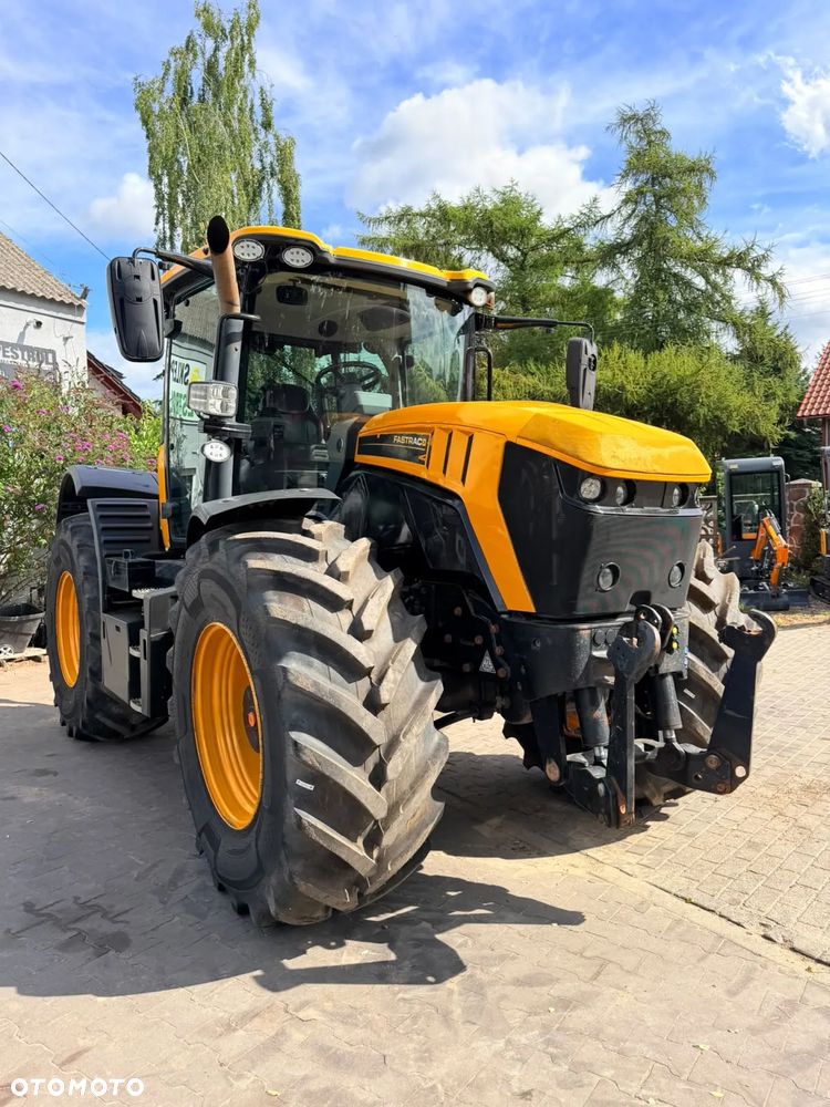JCB Fastrac 4220 - 4