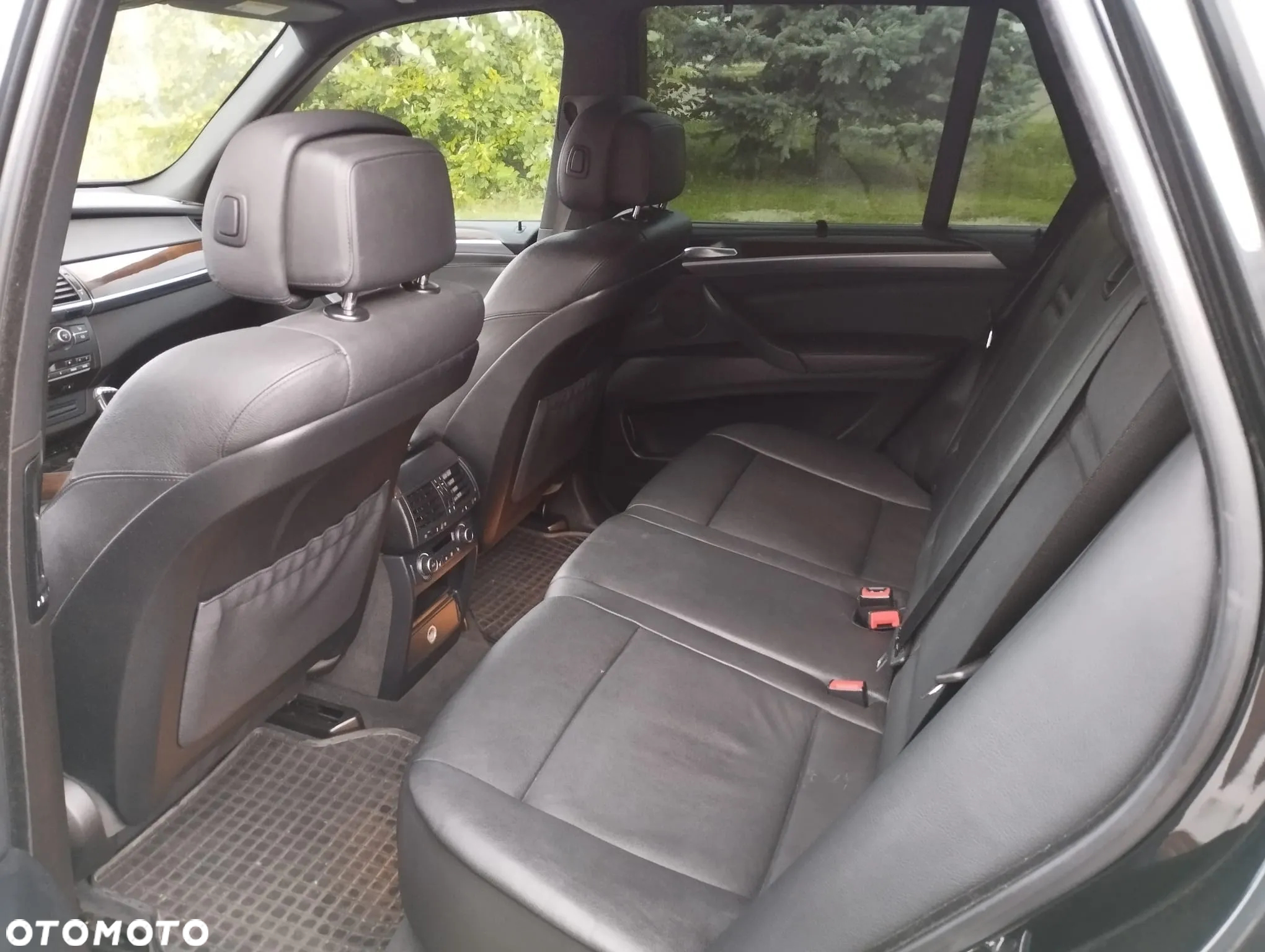 BMW X5 xDrive48i - 11