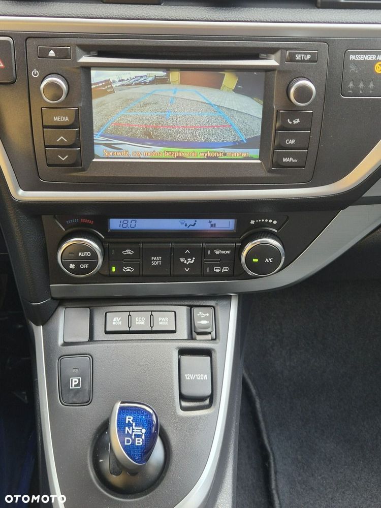 Toyota Auris - 17