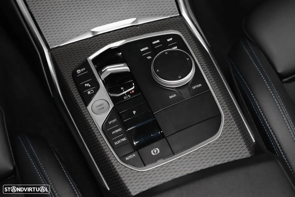 BMW 320 e Pack M Auto - 42