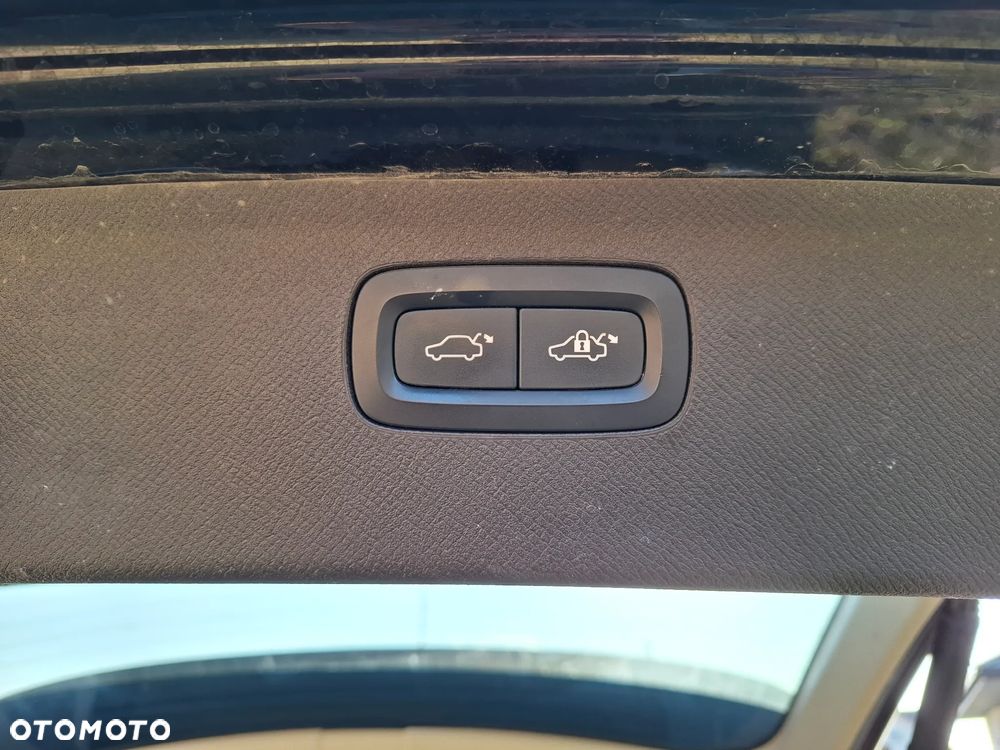 Volvo XC 90 D5 AWD Inscription - 25