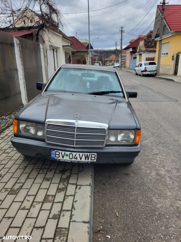 Mercedes-Benz W201 - 1