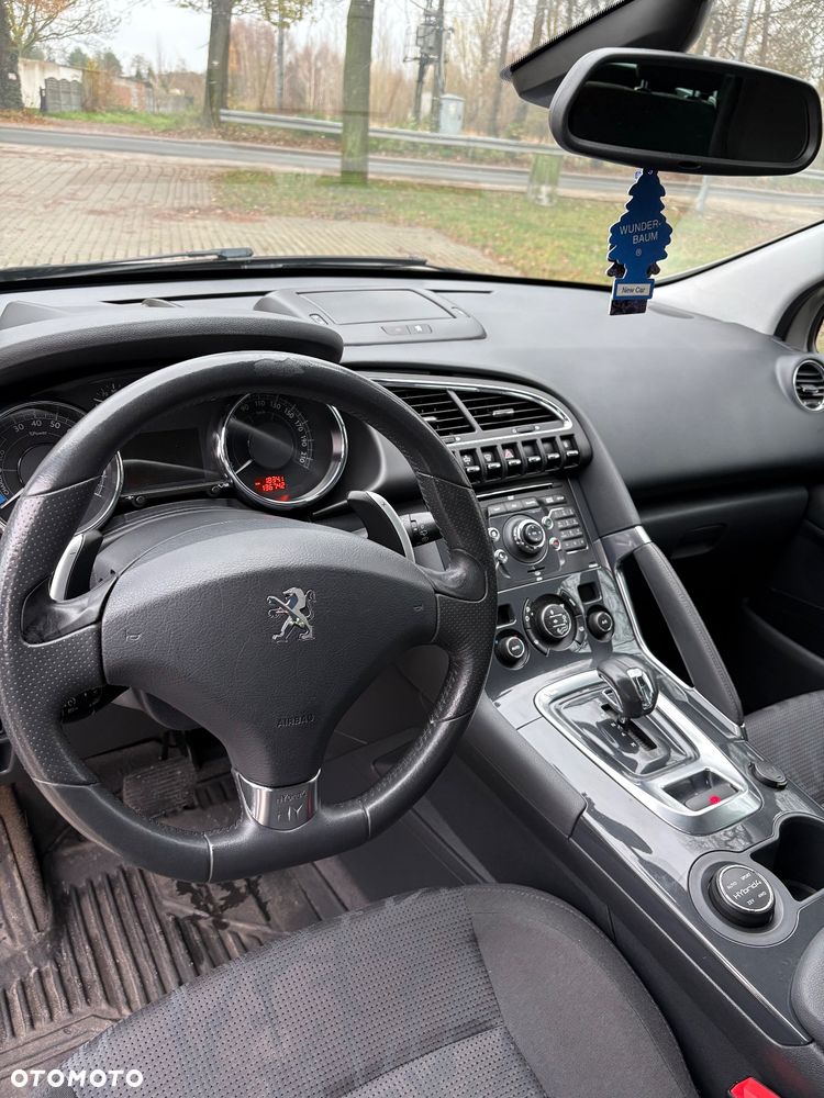 Peugeot 3008 2.0 HDi HYbrid4 - 11