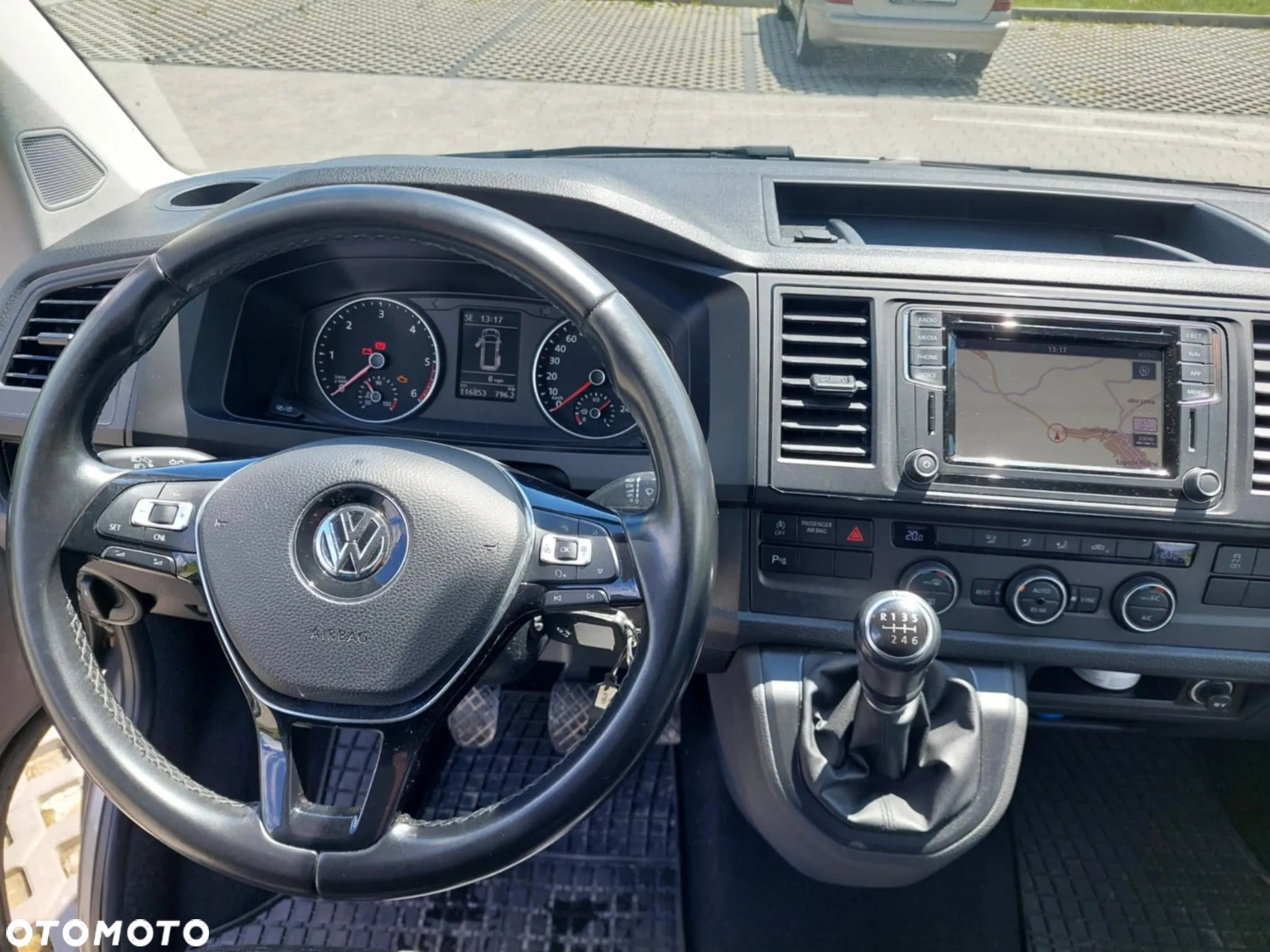 Volkswagen Caravelle 2.0 TDI L2 Comfortline 4Motion - 26