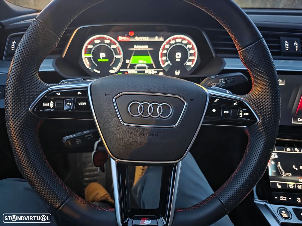 Audi Q8 e-Tron Sportback 50 quattro S line - 12