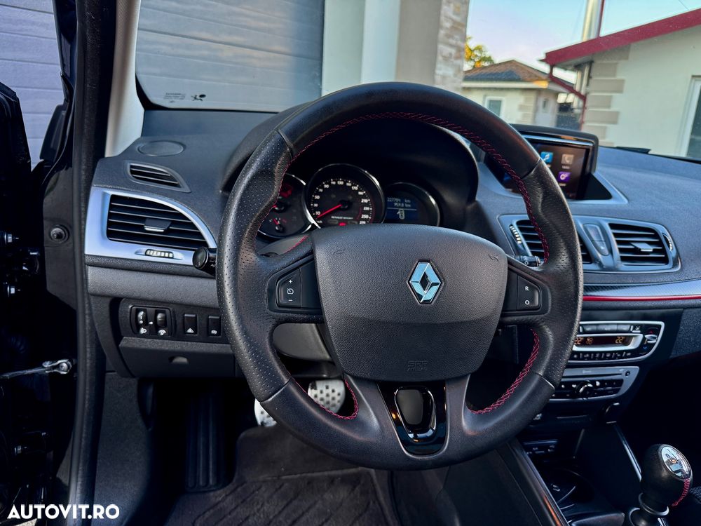 Renault Megane ENERGY dCi 110 GT LINE - 11