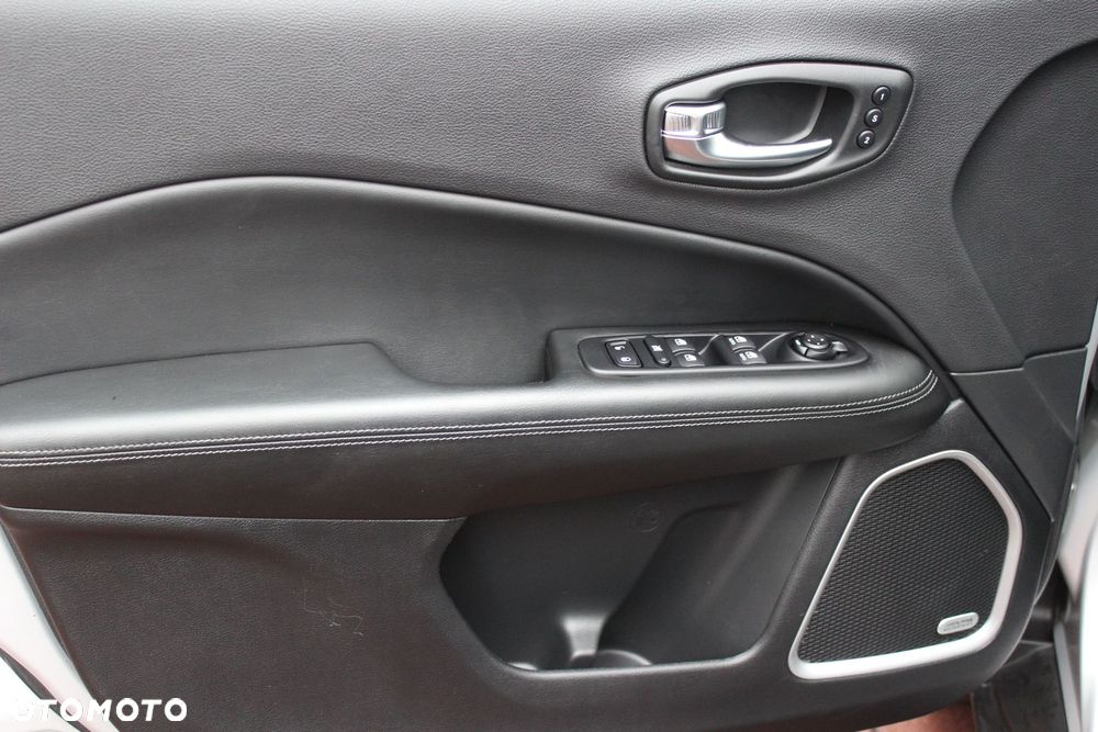 Jeep Compass 1.3 TMair S FWD S&S DDCT - 13