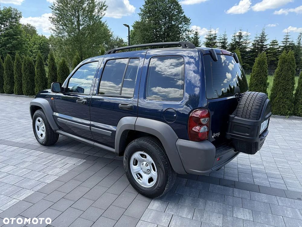 Jeep Cherokee 2.8 CRD Sport - 6