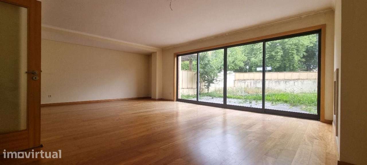 Apartamento T5 Duplex no Porto