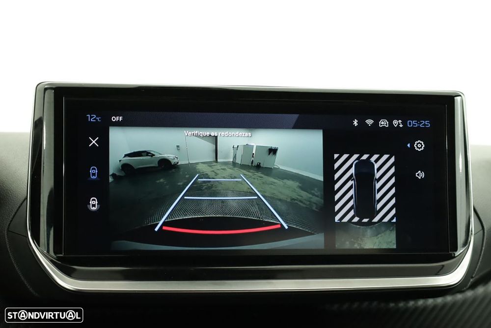 Peugeot 2008 1.2 PureTech Allure - 12