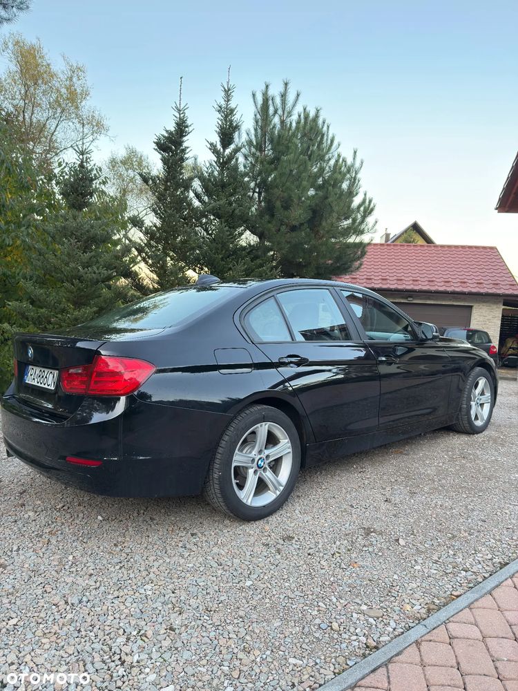 BMW Seria 3 320i xDrive - 7