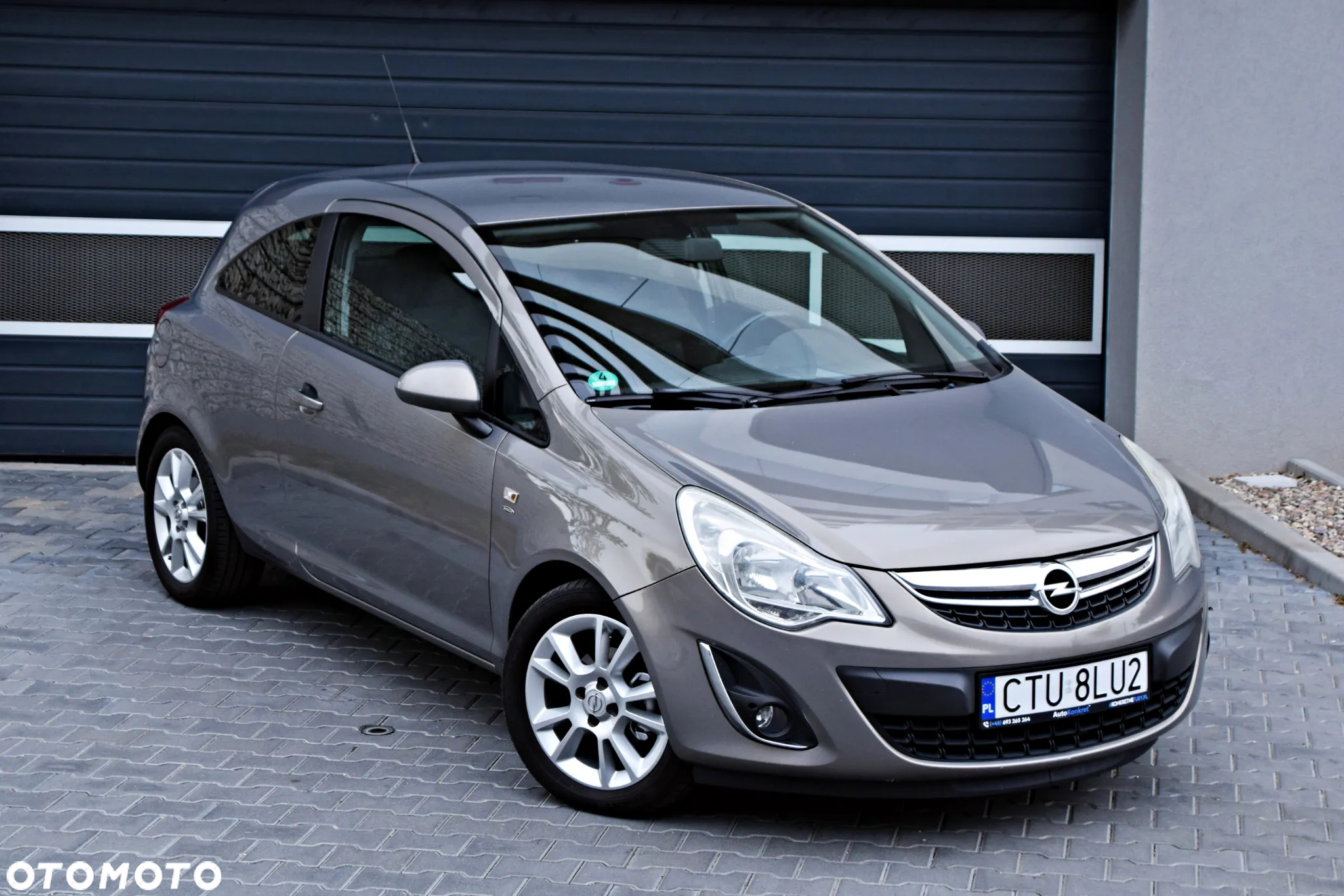 Opel Corsa 1.4 16V Satellite - 3