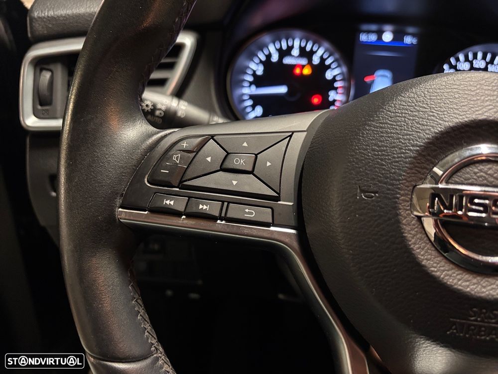 Nissan Qashqai 1.3 DIG-T N-Connecta J18 Led - 11