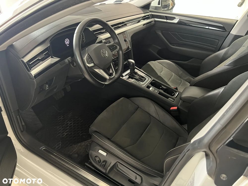 Volkswagen Arteon 2.0 TSI Essence DSG - 9