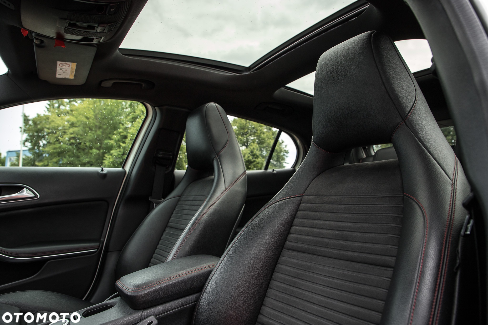 Mercedes-Benz GLA 200 7G-DCT AMG Line - 15