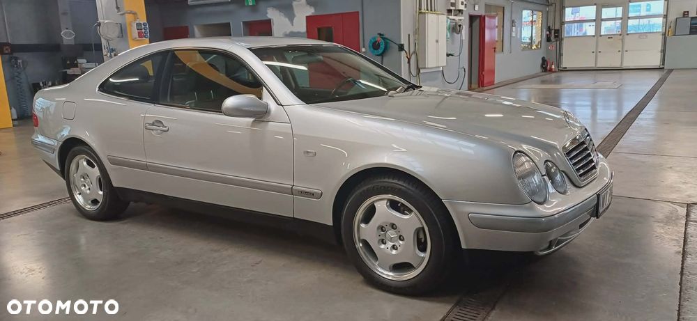Mercedes-Benz CLK - 5