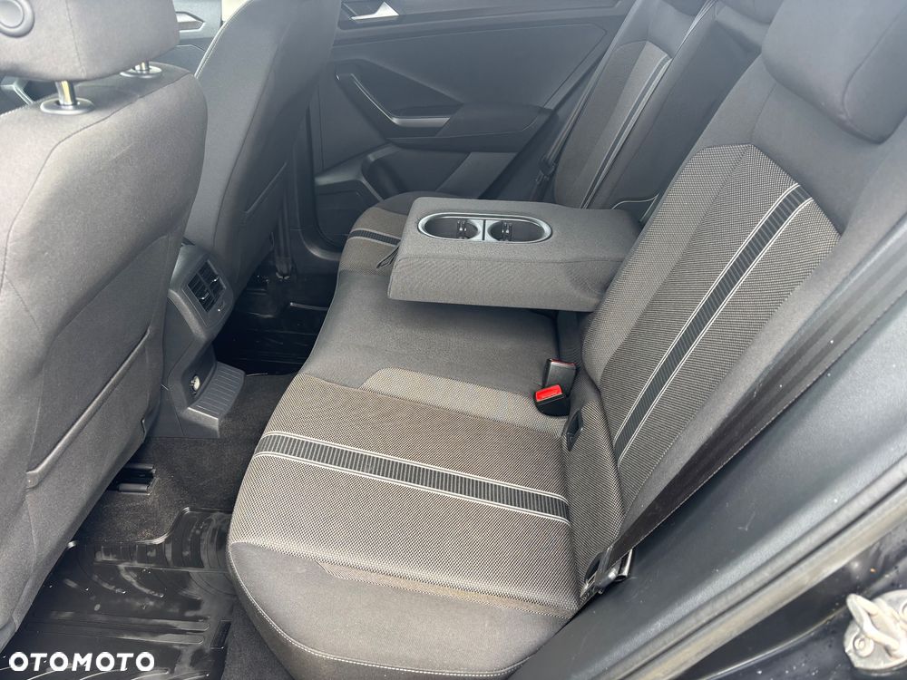 Volkswagen T-Roc 1.0 TSI - 12