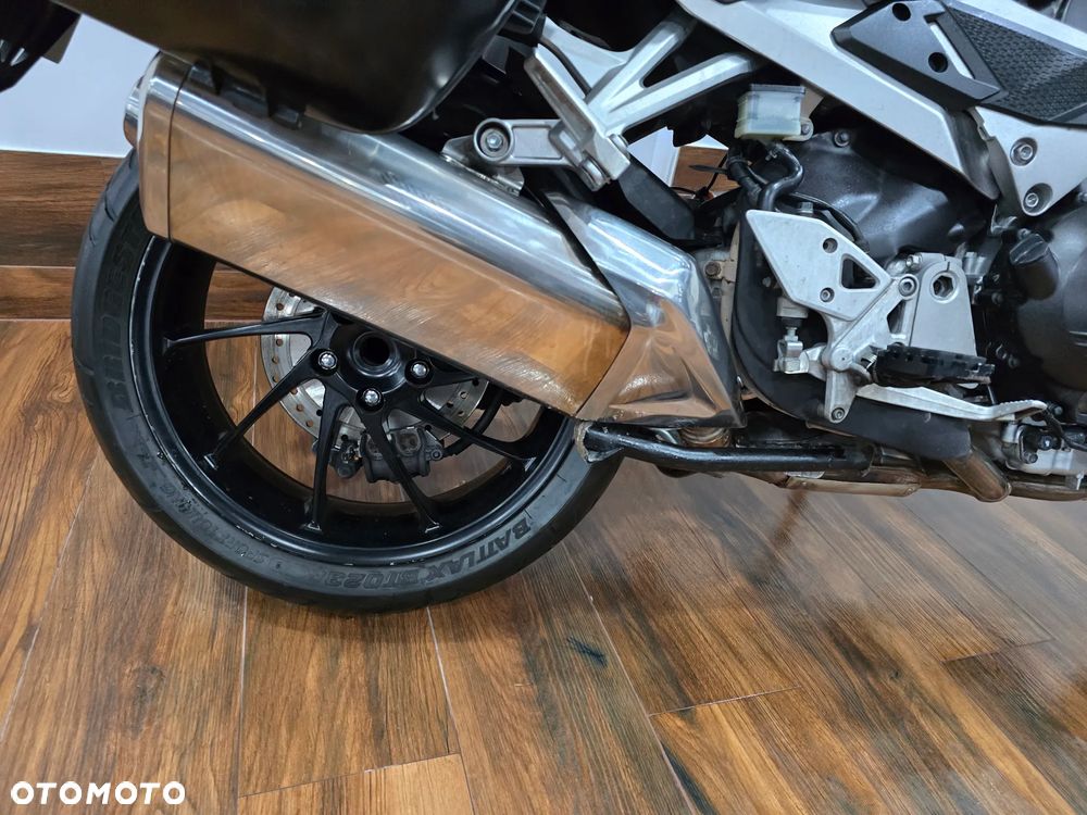 Honda VFR - 14