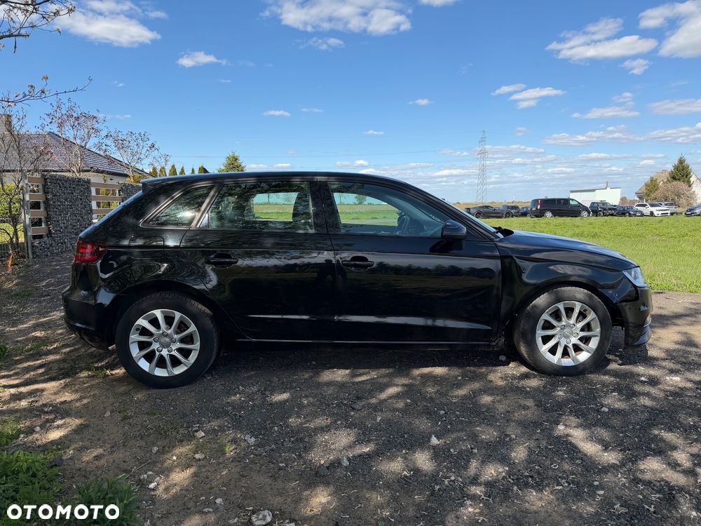 Audi A3 Sportback 2.0 TDI DSG Attraction - 10