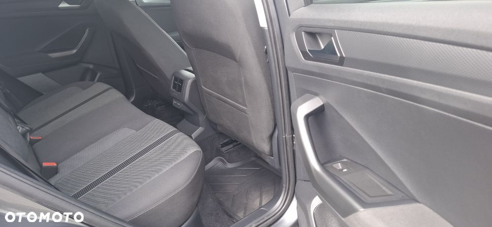 Volkswagen T-Roc 1.5 TSI Life - 19