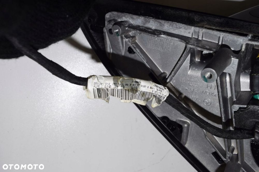 MERCEDES R W251 LIFT LUSTERKO PRAWE 17 PIN KOD 197 - 16