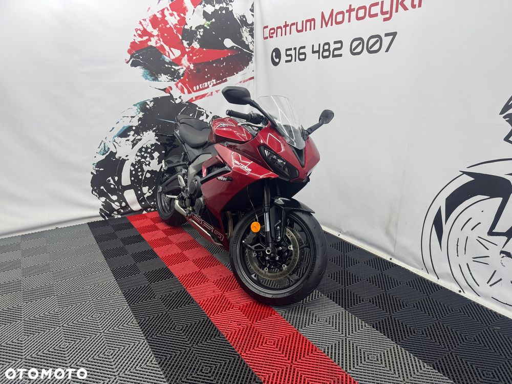 Triumph Daytona - 39