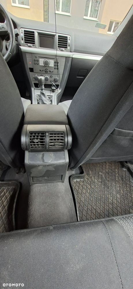 Opel Vectra 1.6 Essentia - 36